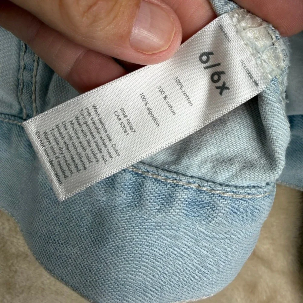 OshKosh B'gosh Kids Light Wash Denim Trucker Jacket Size 6/6x Light Blue Cotton